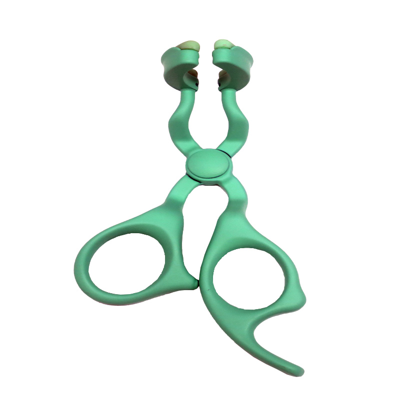 Krāsainu kontaktlēcu palīglīdzeklis