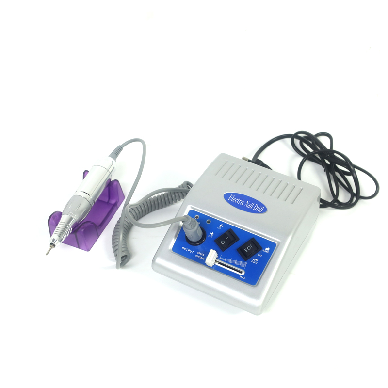 Ar pēdu darbināma nagu vīle